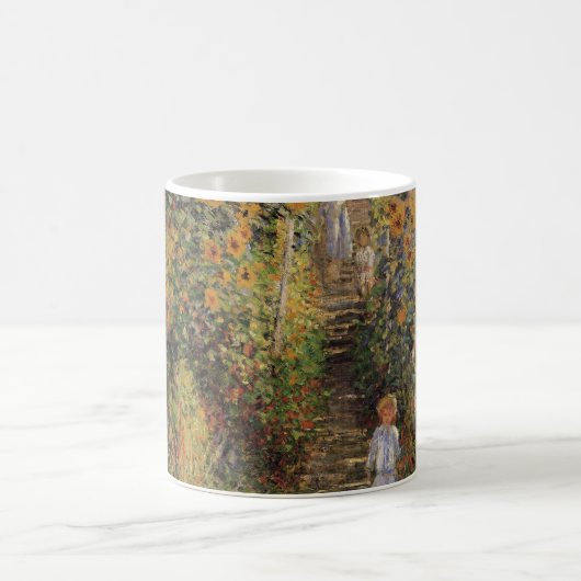 Der Künstlergarten in Vetheuil von Claude Monet Kaffeetasse (Mittel)