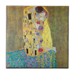 Der Kuss 2 von Gustav Klimt Fliese<br><div class="desc">Dieses Gemälde mit dem Titel The Kiss 2 wurde von dem berühmten Künstler Gustav Klimt gemacht.
Über Gustav KlimtGustav Klimt war ein österreichischer Symbolik-Maler und eines der prominentesten Mitglieder der Wiener Sezessionsbewegung. Er wurde 1897 Gründungsmitglied und Vorsitzender der Dackel Sezession und der Zeitschrift Ver Sacrum.</div>