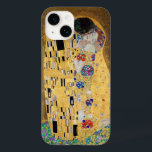 Der Kuss von Gustav Klimt Case-Mate iPhone 14 Hülle<br><div class="desc">Der Kuss von Gustav Klimt Der Kuss ist ein Ölgemälde mit Goldblatt, Silber und Platin vom österreichischen Symbolik-Maler Gustav Klimt. Es wurde irgendwann in den Jahren 1907 und 1908 gemalt, auf dem Höhepunkt dessen, was Gelehrte seine "Goldene Periode" nennen. Mit schimmernden Goldtönen, stilisierten Formen und sentimentaler Ikonographie verzaubert der Kiss...</div>