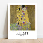 Der Kuss von Gustav Klimt Poster<br><div class="desc">Bringen Sie eine Touch Jugendstil auf Ihre Zuhause mit diesem wunderschönen Poster von Gustav Klimt. Das zwischen 1907 und 1908 erbaute Öl- und Goldblatt auf der Leinwand ist ein atemberaubendes Beispiel für Klimts Werk in seiner Goldenen Periode. Das Originalgemälde befindet sich in der Österreichischen Galerie Belvedere in Wien, aber jetzt...</div>