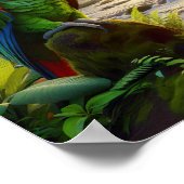 Der lebendige Amazonas-Parrot im üppigen Regenwald Poster (Ecke)