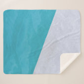 Der leere graue Boden am Pool Sherpadecke (Vorderseite (Horizontal))