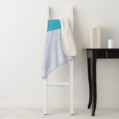 Der leere graue Boden am Pool Sherpadecke (Beispiel)