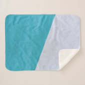 Der leere graue Boden am Pool Sherpadecke (Vorderseite (Horizontal))