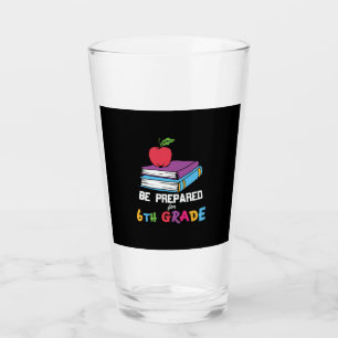 Der Lehrer der 6. Klasse wird für die 6. Klasse vo Glas