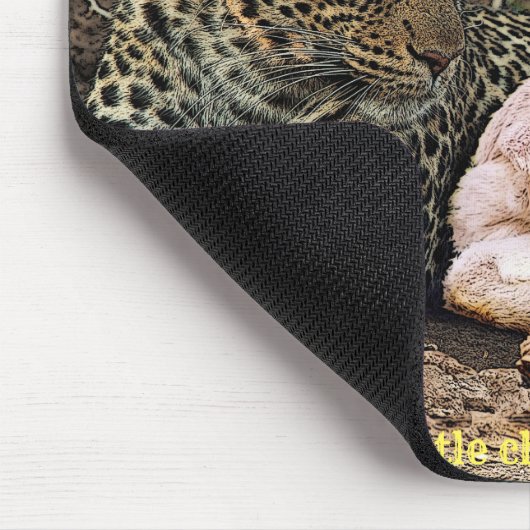 "Der Leopard legt sich mit dem Kind " Jesaja 11 Mousepad (Ecke)