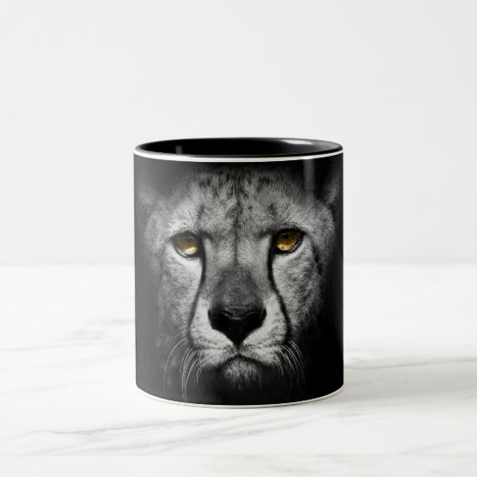 Der Leopard, schwarz-weiß, atemberaubend Zweifarbige Tasse (Mittel)