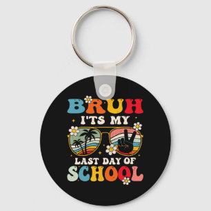 Der letzte Tag der Schule Cool Bruh seinen letzten Schlüsselanhänger