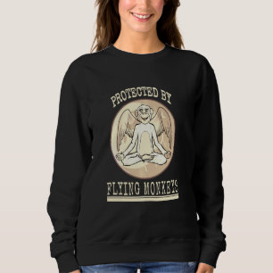 Der lustige, geschützte Zauberer, der die Hexe bei Sweatshirt
