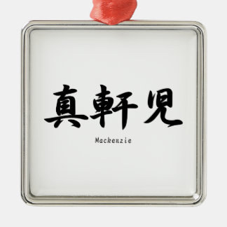 Der Mackenzie übersetzte in japanische Silbernes Ornament