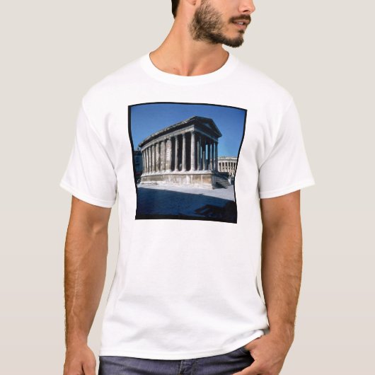 Der Maison Carree T-Shirt (Vorderseite)