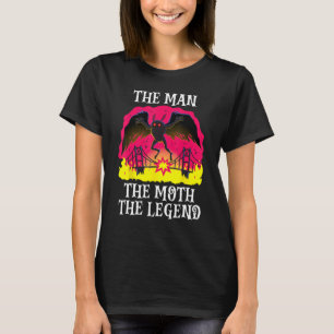 Der Mann, der den Moth der Legende Mothman Folklor T-Shirt
