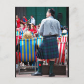 Der Mann im Kilt Postkarte (Vorderseite)