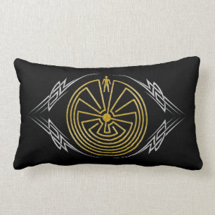 Der Mann im Labyrinth - Stammes- Goldsilber Lendenkissen