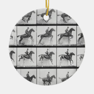 Der Mann und Pferd, die einen Zaun springen, Keramikornament