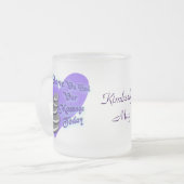 Der Massagetherapeut, der mattiert ist, Mattglastasse (Vorderseite Links)