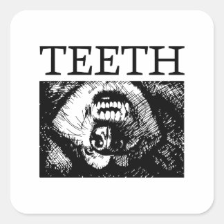 Der Maulkorb eines lächelnden Huskys während des S Quadratischer Aufkleber