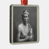 Der Medizin-Mann, c.1915 Silbernes Ornament (Rechts)
