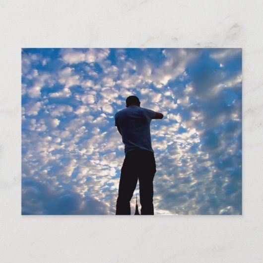 Der Mensch in der Wolke Postkarte (Vorderseite)