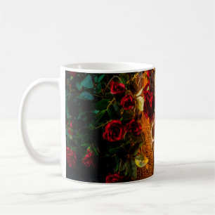 Der menschliche Schädel auf dem schwarzen Tisch li Kaffeetasse