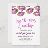Der moderne Kuss der Miss Goodbye Bachelorette Einladung (Vorderseite)