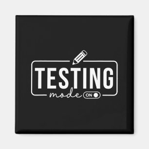 Der Modus ist an einem sonnigen Motivierend Testta Magnet