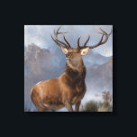 Der Monarch des Glen (Wilder Stag) (von Landseer) Leinwanddruck<br><div class="desc">In diesem Design ist ein Werk des englischen Malers Sir Edwin Henry Landseer (1802-1873) zu sehen. Es zeigt einen Hirschsteg,  der stehend stolz auf seine hohen Geweihe ist. Das Tier liegt hoch in den heidländischen Hügeln des schottischen Highlands. Das ursprüngliche Gemälde wurde 1851 fertig gestellt.</div>