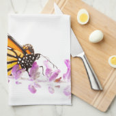 Der Monarch ist auf dem Lavendel Handtuch (Viertel Falte)