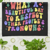 Der Monat mit Regenbogen Geschirrtuch (Gefaltet)