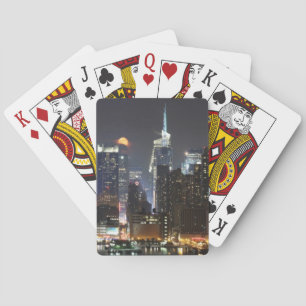 Der Mond erhebt sich über der Innenstadt New Yorks Spielkarten