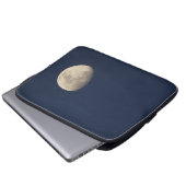 Der Mond im frühen Abend Laptopschutzhülle (Vorne Knopf)