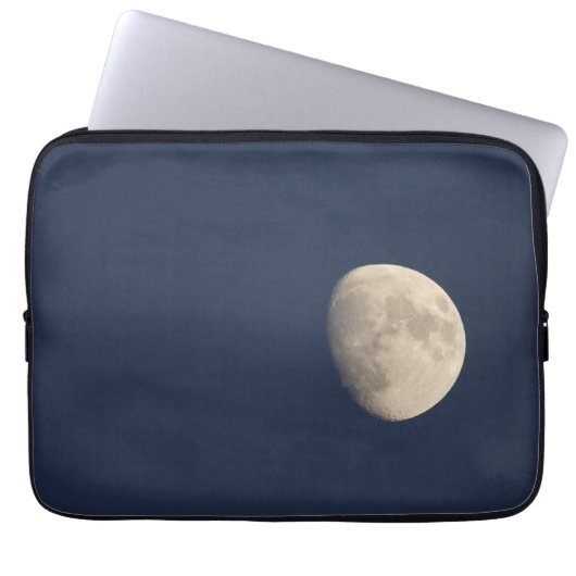 Der Mond im frühen Abend Laptopschutzhülle (Vorderseite)
