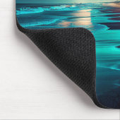 Der Mond mit Blick auf das Meer und die Stadt Mousepad (Ecke)