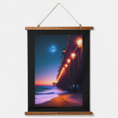 Der mondbeleuchtete Pier Wandteppich Mit Holzrahmen (Vorderseite)