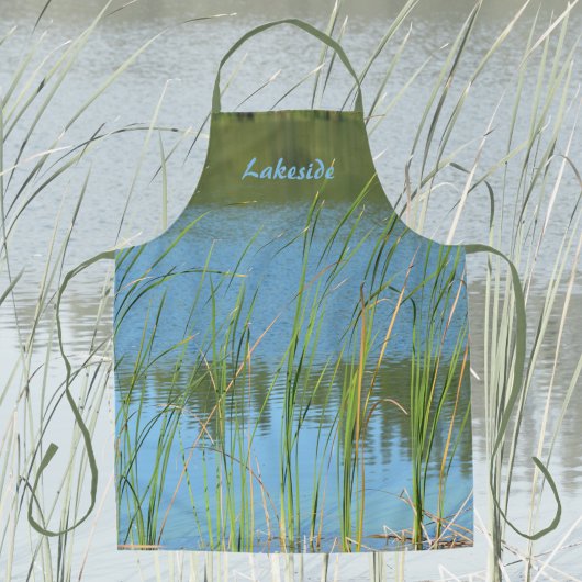 Der Monet-See inspiriert Cattail Reds auf der Wass Schürze