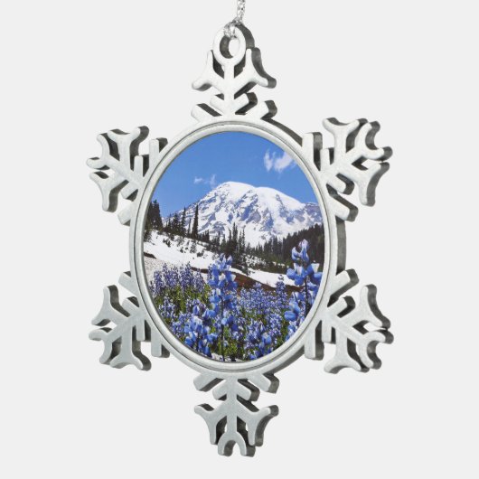 Der Mount Rainier am Paradies-Punkt Schneeflocken Zinn-Ornament (Rechts)