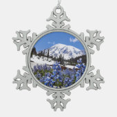 Der Mount Rainier am Paradies-Punkt Schneeflocken Zinn-Ornament (Vorderseite)