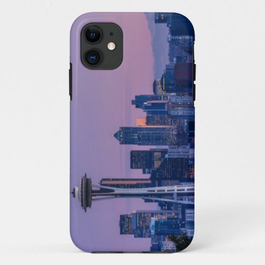 Der Mount Rainier im Hintergrund Case-Mate iPhone Hülle (Rückseite)
