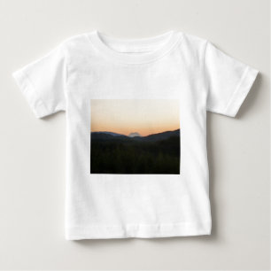 Der Mount- Rainiersonnenaufgang Baby T-shirt