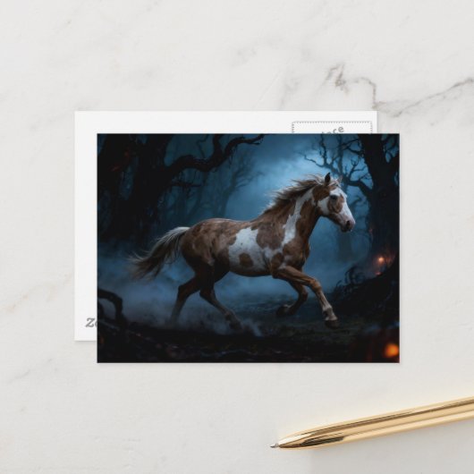 Der Mustang im verlassenen Wald Postkarte (Vorderseite/Rückseite Beispiel)