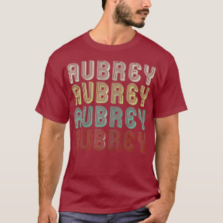 Der Name ist Aubrey in lustiger Retro-Vintage-Disc T-Shirt