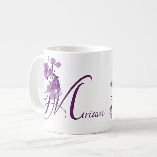 Der Name Miriam ist lila, blumenreich Kaffeetasse (Vorderseite Links)