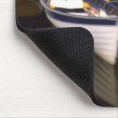 Der Nebel umgibt vier Boote, die angedockt sind. Mousepad (Ecke)