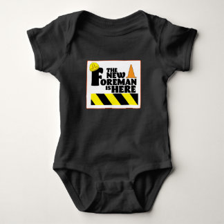 Der neue Vorarbeiter ist da Baby Strampler