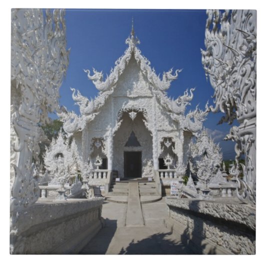 Der neue weiße Tempel von Wat Rong Khun in Fliese (Vorderseite)