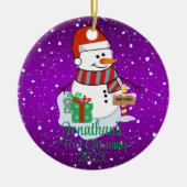 Der niedliche Schneemann des Babys in seiner moder Keramik Ornament (Vorne)