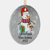 Der niedliche Schneemann des Babys in seiner moder Keramik Ornament (Rechts)