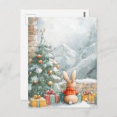 Der Niedliche Weihnachtsbunny sieht auf die Berge Postkarte (Vorne/Hinten)