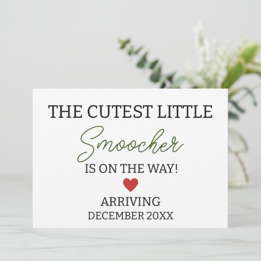 Der niedlichste kleine Raucher ist auf dem Weg zur Ankündigung (Stehend Vorderseite)