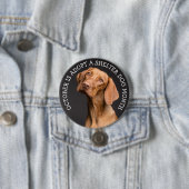 Der Oktober Adoptiere einen Hundehund Button (Beispiel)